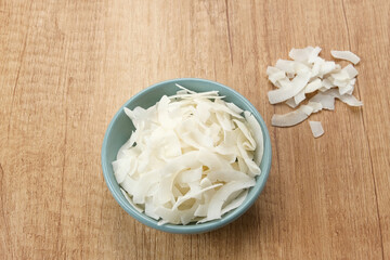 Dried coconut flakes, food ingredient
