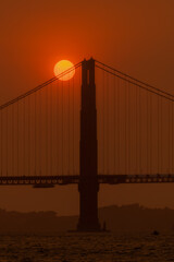 Obraz premium golden gate bridge at sunset
