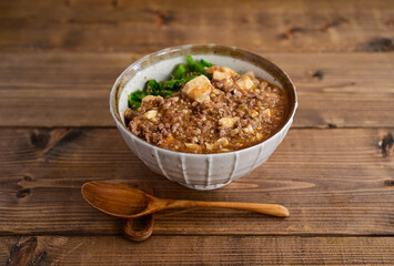 麻婆豆腐丼