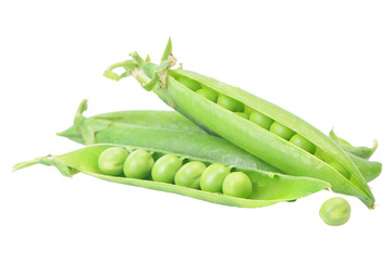 Green peas isolated 