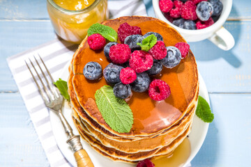 American pancakes with fresh berries