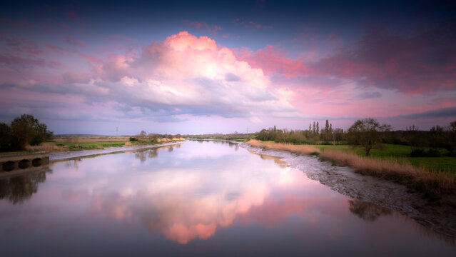 fleuve charente au coucher de soleil