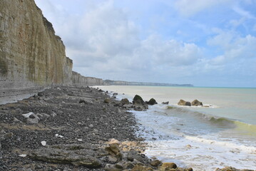 Fototapeta na wymiar White Chalk Cliffs at Sotteville-sur-Mer, Normandie, France