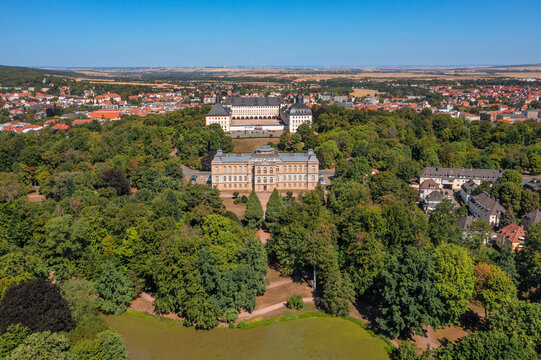 English Garden, Ducal Museum with Friedenstein Castle in the background, Gotha, Thuringian Basin, Thuringia, Germany