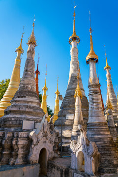 Indein stupas (In Dein), Lake Inle, Shan State