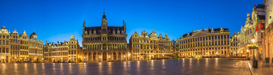Fototapeta na wymiar Brussels Belgium, panorama city skyline night at Grand Place Square