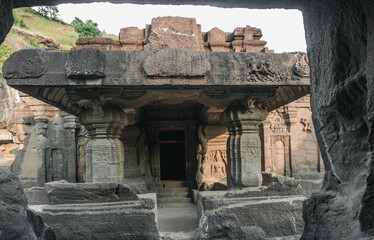 Ellora is a complex of cave temples of the three most popular religious and philosophical movements in India: Buddhism, Hinduism and Jainism.