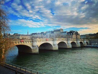 Obraz premium bridge over the river in Paris