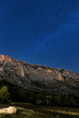 montagne de nuit 