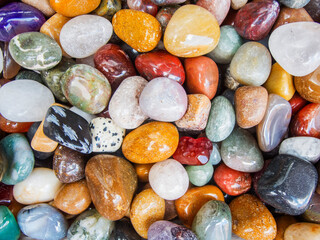 Colorful round cut stones