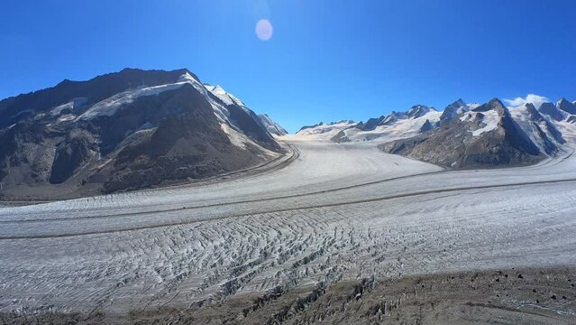 Aussicht von der Konkordiah&uuml;tte auf den Aletschgletscher