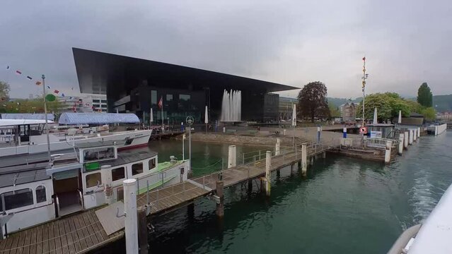 Unterwegs Richtung B&uuml;rgenstock Resort auf dem Schiff in Luzern