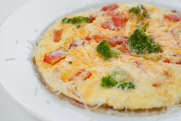 omelet with spinach and bacon
