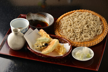 天ぷらとざる蕎麦のセット