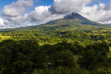Fototapeta premium Arenal Volcano National Park