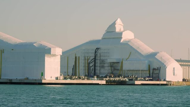 Yacht in a tent for repair