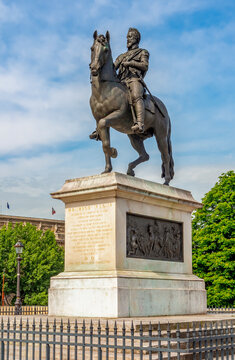 Statue of Henry IV on Pont Neuf bridge, Paris, France