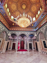 Obraz premium architecture, pattern, door, decoration, arch, design, ancient, art, window, building, mosque, india, old, ornament, mosaic, arabic, travel, morocco, tile, palace, detail, religion, temple, alhambra, 