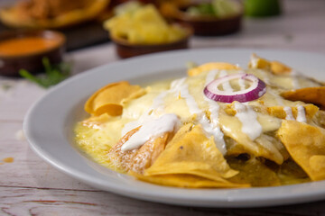 Chilaquiles verdes, una comida mexicana típica