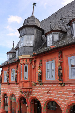 Blickfang am Goslarer Marktplatz, Hotel Kaiserworth im gotischen Gildehaus