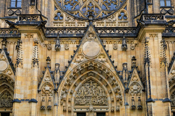 Obraz premium Details of the exterior of the Gothic Catholic Cathedral of St. Vitus, Wenceslas and Vojtech in Prague Castle
