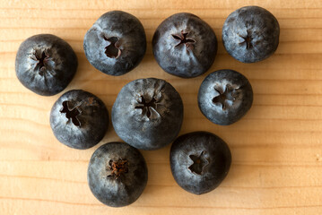 un bel mix di frutti di bosco, lamponi e mirtilli di un bellissimo colore, frutta gustosa