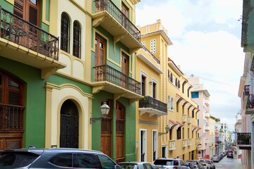 Fototapeta na wymiar Colourful Street in Old San Juan