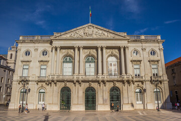 Fototapeta na wymiar Front facade of the historic town hall of Lisbon