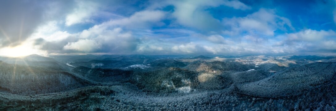 Wonderful panoramic view of the Palatinate Forest from the Hirzeck Bobenthal vantage point