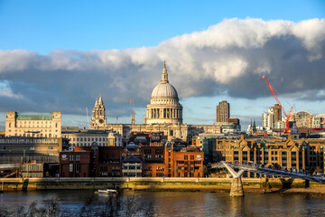 Fototapeta na wymiar View of London from the Tate Modern. U.K.