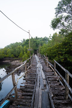 Holzbr&uuml;cke Wasser Waterback 