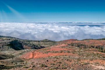 Im Teide- Nationalpark auf Teneriffa Panorama- Aufnahme vom Wolkenmeer in der Caldera	