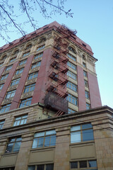 Fototapeta premium Tall building in the city
