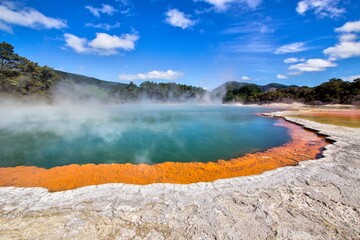Champagne pool