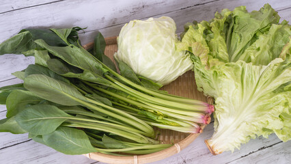 新鮮な葉物野菜｜小松菜・ほうれん草・キャベツ・サニーレタス
