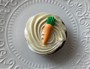carrot cake with carrot icing