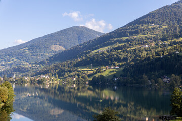 Fototapeta na wymiar View of Millstetter See lake and Alps in Austria