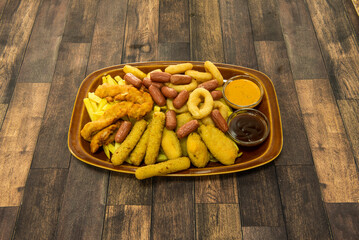 The appetizer is the light meal that is taken to whet the appetite, before the main meal at noon or before dinner
