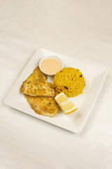 The rooster is a fish also known by the name of lliseria or Northern rooster. It belongs to the family of flatfish, whose species are characterized by having their eyes on the left side of the body