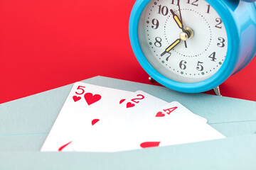 Open the envelope Red Heart Poker and alarm clock