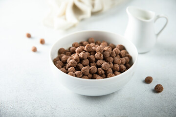 Fototapeta na wymiar Delicious breakfast cereals with chocolate