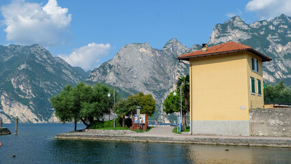 Naklejka premium Torbole am Gardasee in Italien