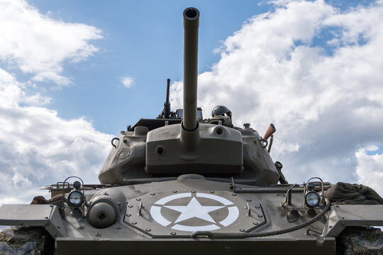 Tank américain M24 Chaffee