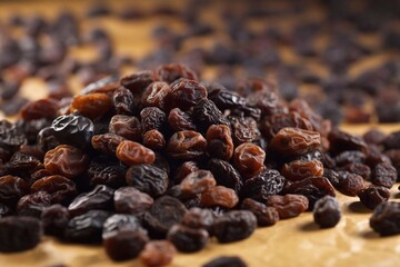 Fototapeta premium Dark raisins close-up. AI Generated