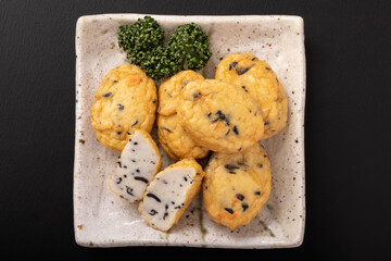 白身魚のすり身揚げ　(豆腐とひじき入り)