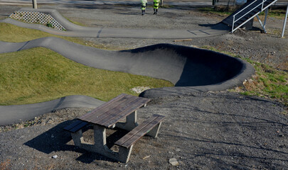 bike path in the car park Pumping (moving up and down) is used instead of pedaling and bouncing to...