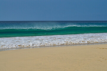 Fototapeta na wymiar Wave crushig, Boa Vista Island, Cape Verde