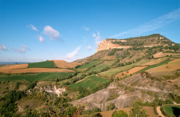 Fototapeta na wymiar Roches Sueges, Parc naturel régional des Grands Causses, 12, Aveyron, France