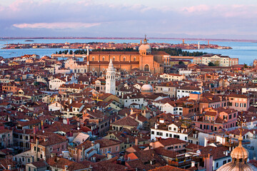 Venezia. Veduta dal Campanile di San Marco verso la Basilica dei Santi Giovanni e Paolo e l'isola...