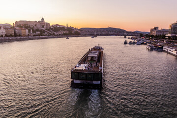 Fototapeta na wymiar Evening view of Danube river in Budapest, Hungary